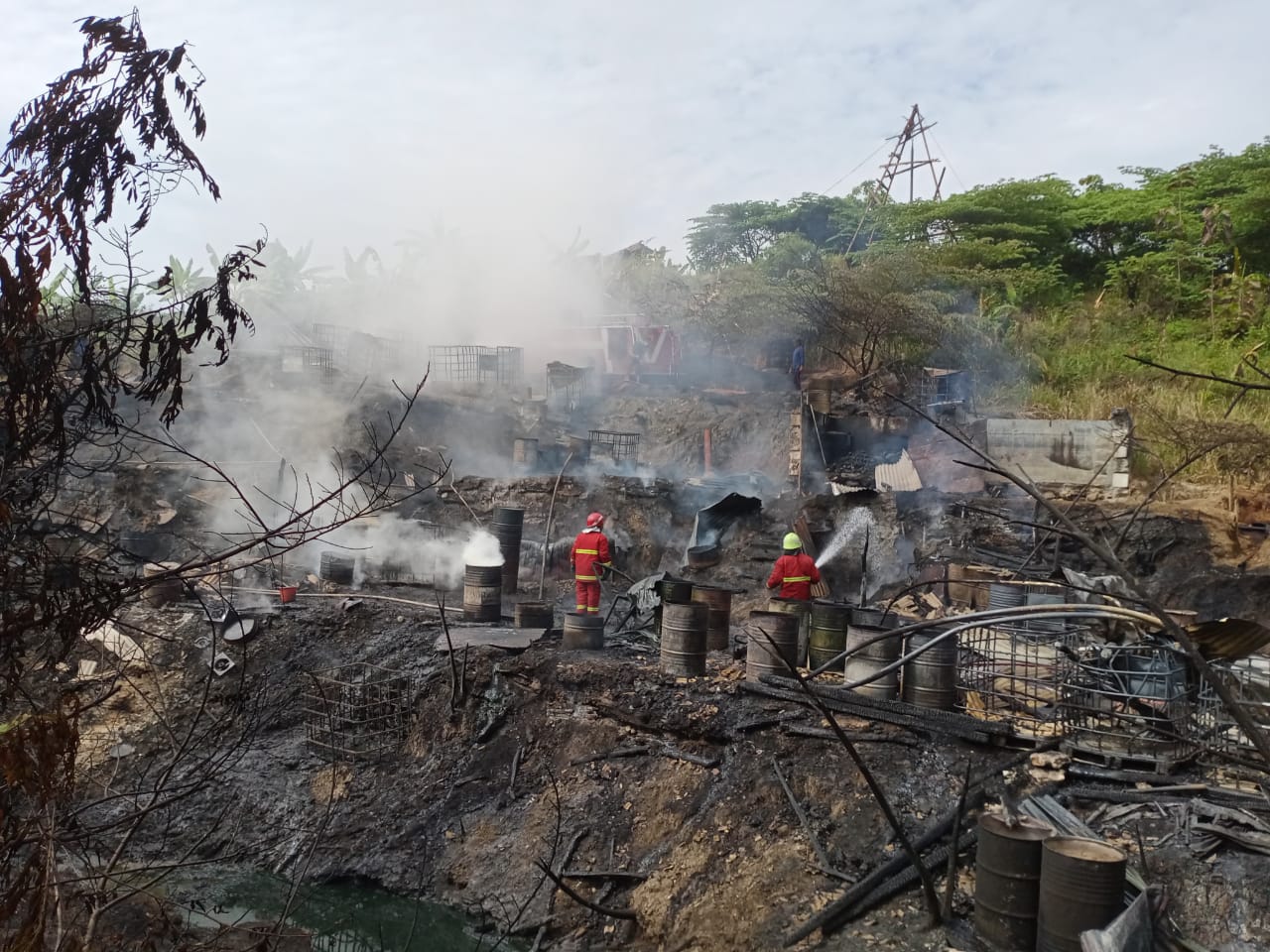 Kebakaran Tambang Minyak di Desa Hargomulyo  Kec.Kedewan
