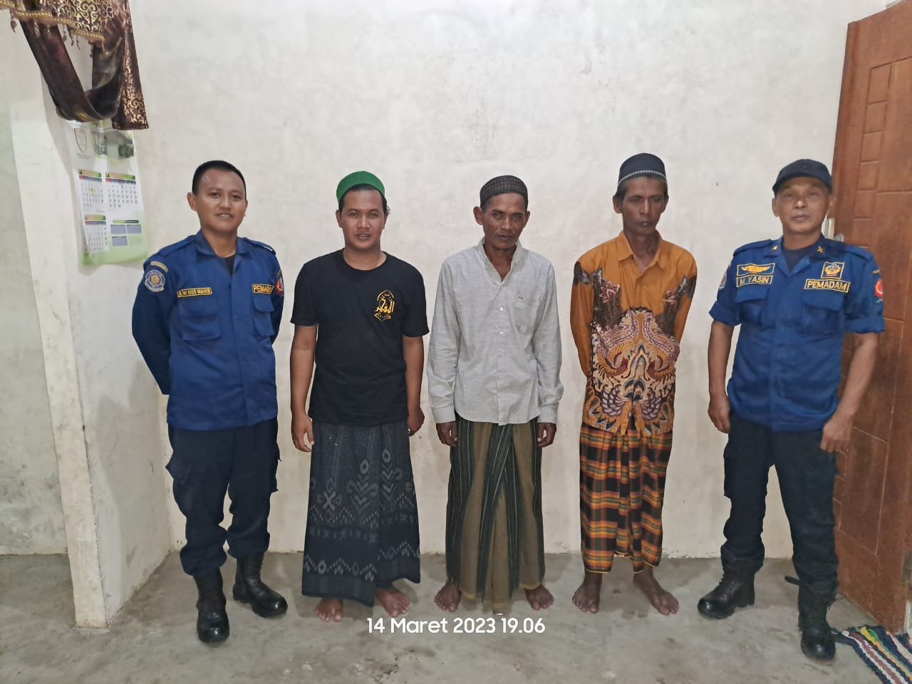 penanganan sarang Tawon Ndas (Vespa Affinis).