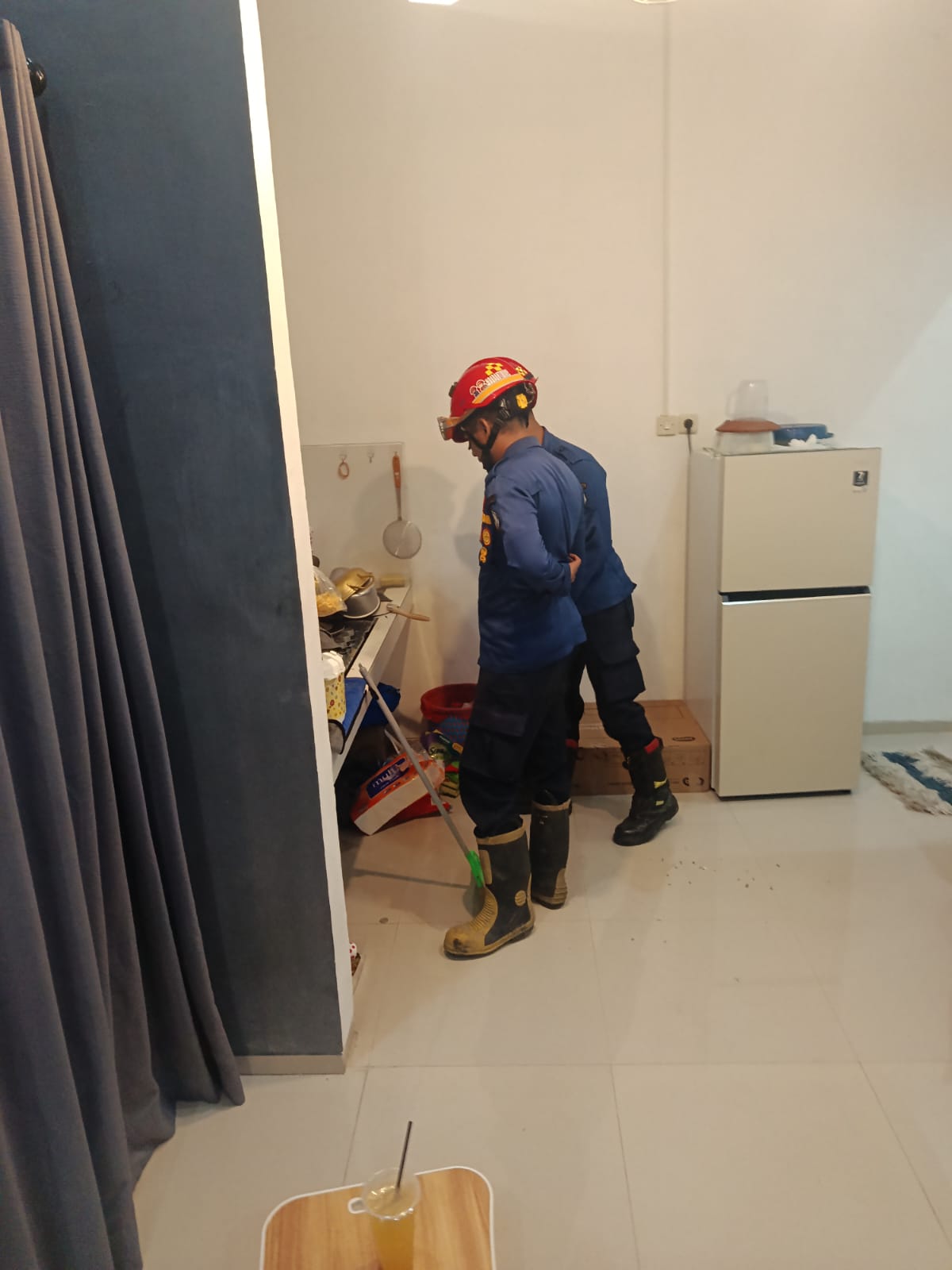 Damkarmat Bojonegoro Tangani Kebocoran Tabung LPG di Kawasan Grand Thalia Regency